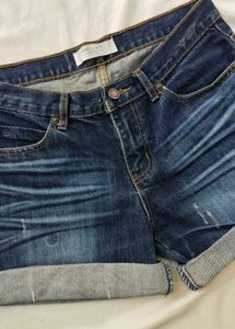 Vintage mid rise shorts