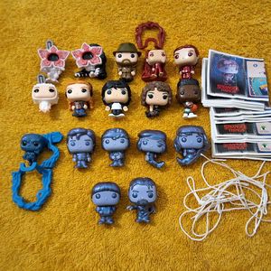 Kinder Joy Stranger Things Edition – 17 Figure