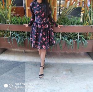 Skarter Dress For Womens