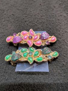 Charming Floral Hair Clips (Set of 2)