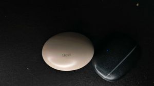 Wireless Earbuds 🎧✨ set of (2)