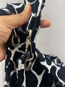 Stylish Black &amp; White Animal Print Jumpsuit