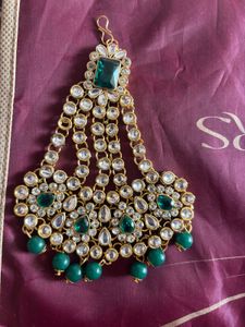Elegant Emerald &amp; Pearl  side  Tikka