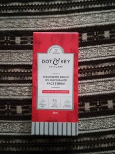 Dot & Key Strawberry Bright Face Serum
