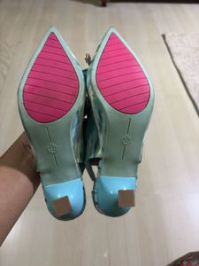 Elegant Blue Slingback Heels