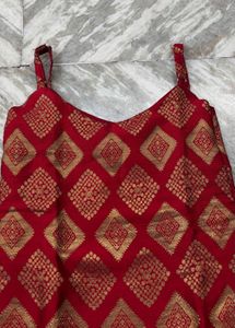 Elegant Red &amp; Gold Kurta Set