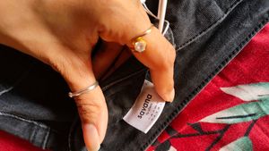 Savana Women's Washed Black Flared Jeans