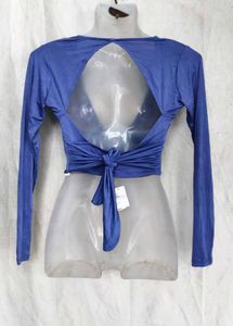 20216. Long Sleeve Plunge Neck Crop Top