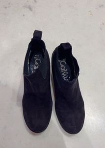 Catwalk Ankle Boots (size 5)