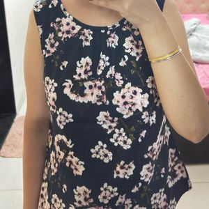 Chic Floral Sleeveless Top