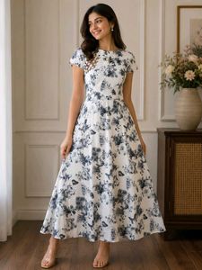 Chic Floral Print Dress