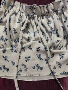 Floral Ruffle Strap Crop Top, size M