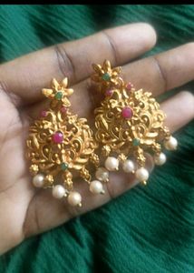 Vintage Style Gold-Tone Drop Earrings