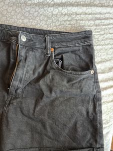Black denim washed shorts