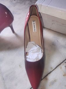 Chic Red Patent Heels