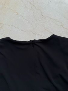 Zara Chic Black Ruched Long Sleeve Dress