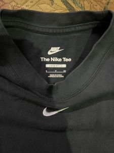 Nike Crew Neck T-Shirt (cropped)