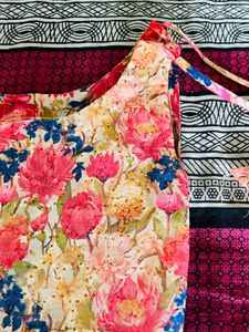 Vibrant Floral Print Kurtis 🌷