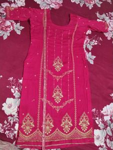 Beautiful Pink Embroidered Kurta