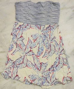 White Blue Lining Or Flower Print Dress Bust 26-28