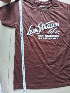 (NEW) Levi Strauss &amp; Co. T-Shirt