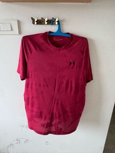 Under Armour Men's T-Shirt