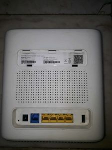 JIO Air Fiber router with adaptor