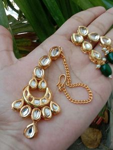 Gold Plated Kundan Maang Tikka Set