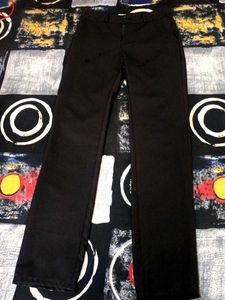 straight fit Black Trousers