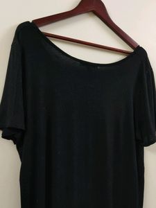 Black Tee