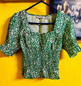 PUFF SLEEVE FLORAL PRINT CROP TOP
