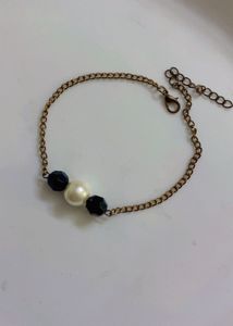 Elegant Pearl &amp; Bead Bracelet