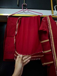 Pakistani Style Red Kurta Set With Lace Details