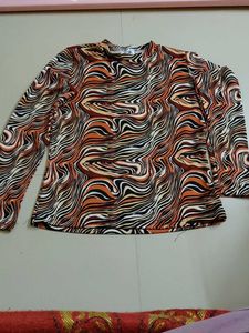 Unused Abstract Print Long Sleeve Top