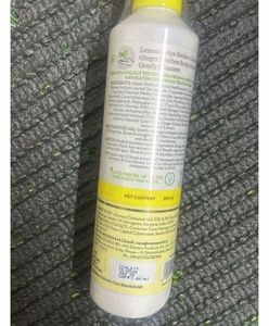 Mamaearth Lemon Anti-Dandruff Shampoo