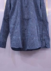 Men's Blue Patterned Button-Down Shirt
