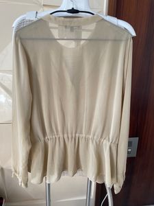 🎉LAST PRICE 🎉Chemistry Beige Top