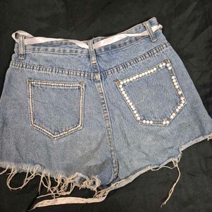 Cute Swan Embroidered Denim Shorts