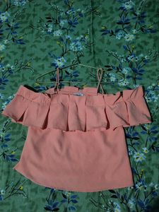 Peach Ruffle Off-Shoulder Top📍