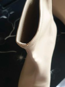 👢Beige Perfect for everyday Boots