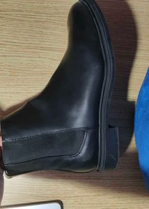 ZARA Classic Black Chelsea Boots