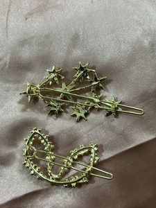 2x Pearl &amp; Star Hair Clips Set