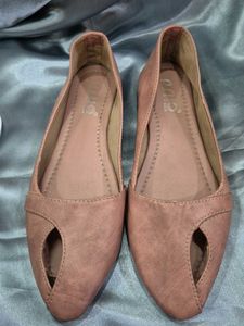 Stylish Peach Flat Sandals