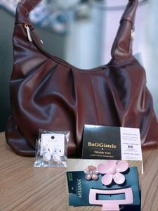 ChicBrown Shoulderhobo Bag with Free earrings/claw