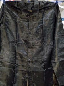 Men's Silk Blend Green Shirt(1 time used)