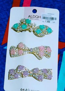 ✨ Elegant Rhinestone Floral Hair Clips – Set of 3