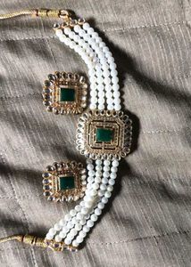Elegant Pearl Necklace &amp; Earring Set