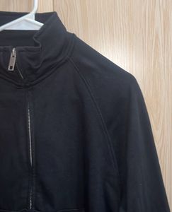 Zara Black Zip-Up Cropped Jacket