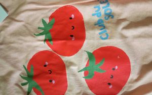 H&amp;M Peach  Tee 🍅🍅