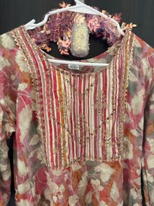 Floral Print Kurta with free pants